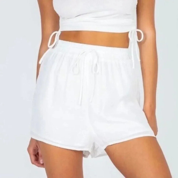 Princess Polly White High Rise Drawstring Waist Soft Shorts 4 - Picture 1 of 4